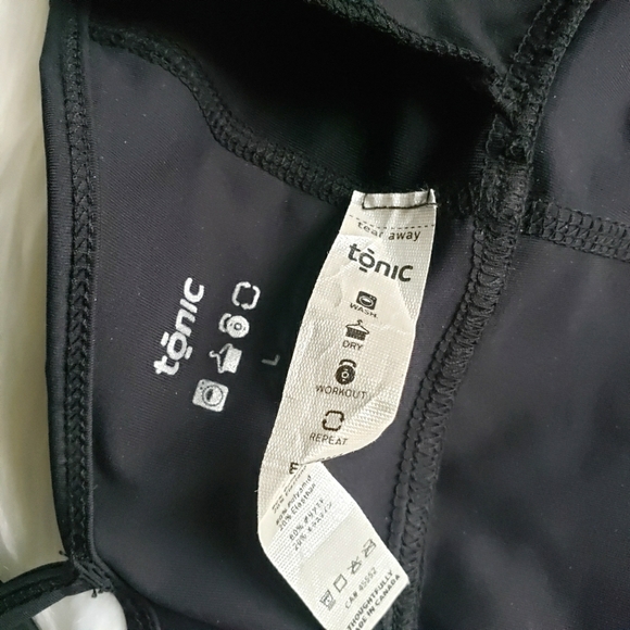 NWOT Tonic Longline Sports Bra Front-Zip Black Size L - Picture 4 of 6